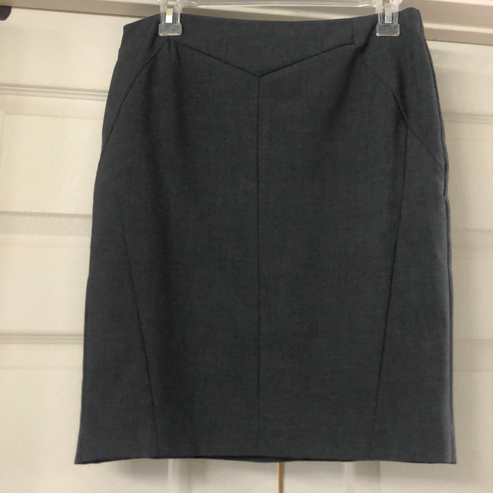 Gray pencil skirt